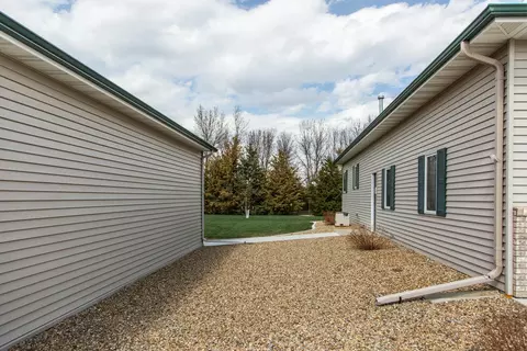 8024 Red Oak Dr, Bismarck, ND 58501 photo 53