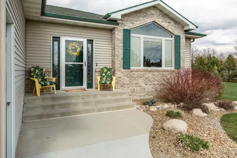 8024 Red Oak Dr, Bismarck, ND 58501 photo 49