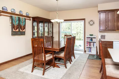 8024 Red Oak Dr, Bismarck, ND 58501 photo 13