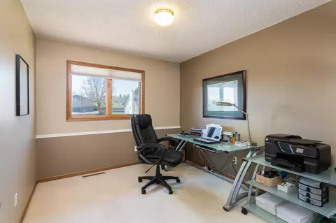 508 Juniper Dr, Bismarck, ND 58503 photo 11