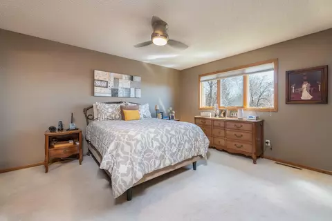 508 Juniper Dr, Bismarck, ND 58503 photo 8