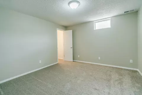 1908 10th Ave SE, Mandan, ND 58554 photo 32