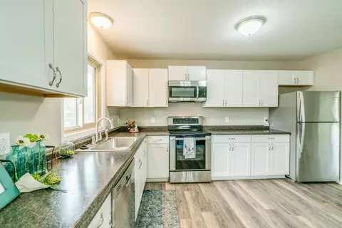 1908 10th Ave SE, Mandan, ND 58554 photo 11