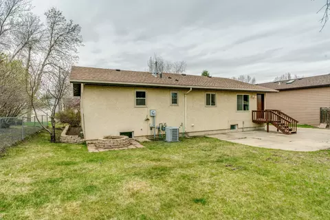 1908 10th Ave SE, Mandan, ND 58554 photo 8
