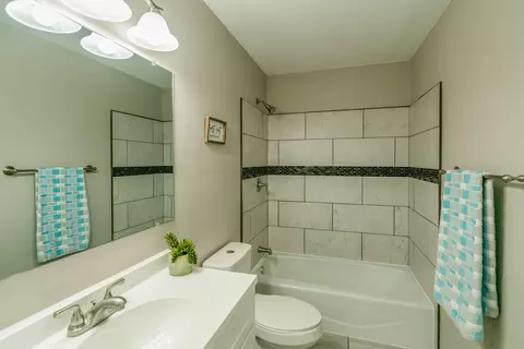 1908 10th Ave SE, Mandan, ND 58554 photo 6