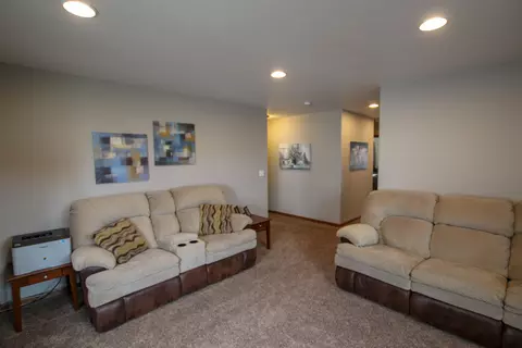 6340 Edgerly Ln, Lincoln, ND 58504 photo 26