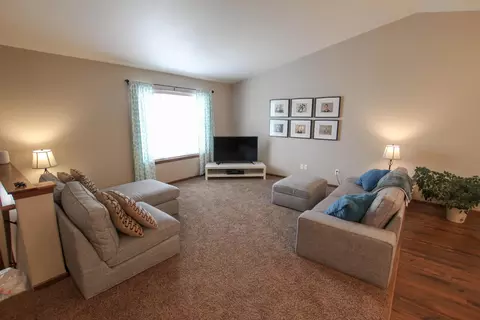 6340 Edgerly Ln, Lincoln, ND 58504 photo 9