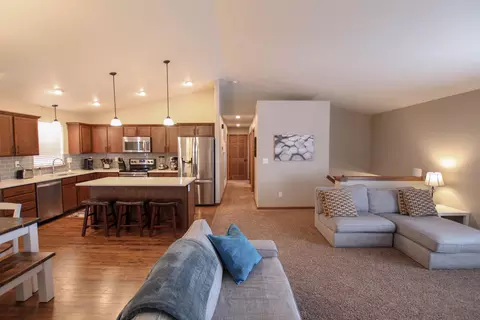 6340 Edgerly Ln, Lincoln, ND 58504 photo 13