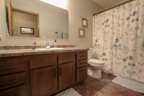 6340 Edgerly Ln, Lincoln, ND 58504 photo 31