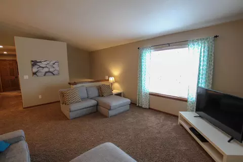 6340 Edgerly Ln, Lincoln, ND 58504 photo 12