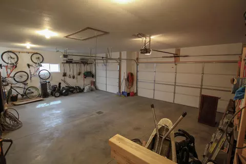 6340 Edgerly Ln, Lincoln, ND 58504 photo 38