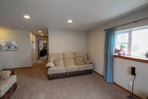 6340 Edgerly Ln, Lincoln, ND 58504 photo 25