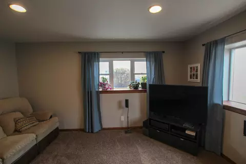 6340 Edgerly Ln, Lincoln, ND 58504 photo 24
