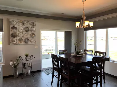2451 Water Park Loop SE, Mandan, ND 58554 photo 9
