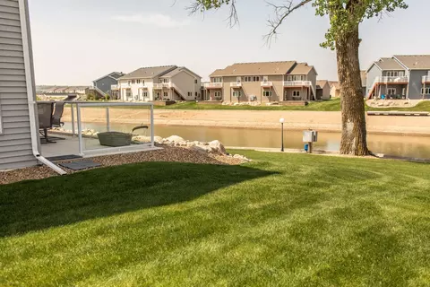 2451 Water Park Loop SE, Mandan, ND 58554 photo 28