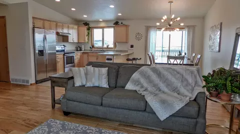 3464 Doubleday Dr, Bismarck, ND 58503 photo 14