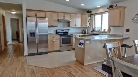 3464 Doubleday Dr, Bismarck, ND 58503 photo 17