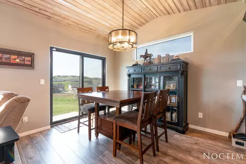 1604 Plains Bnd SE, Mandan, ND 58554 photo 8