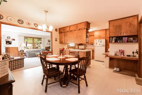 1238 E Coulee Rd, Bismarck, ND 58501 photo 3