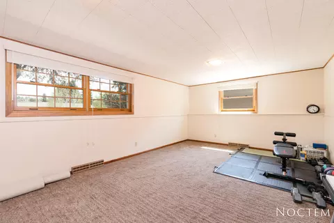 1238 E Coulee Rd, Bismarck, ND 58501 photo 13