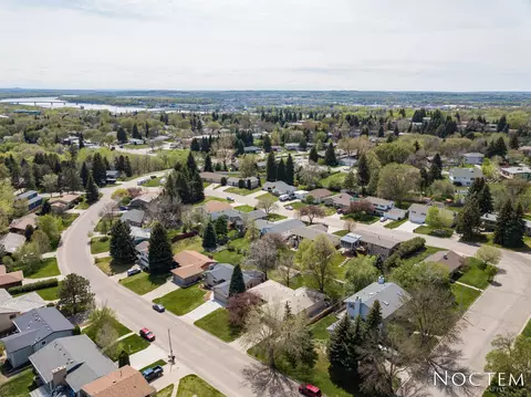 1238 E Coulee Rd, Bismarck, ND 58501 photo 21