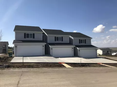 4525 Corvette St NW, Mandan, ND 58554 photo 3