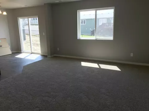 4525 Corvette St NW, Mandan, ND 58554 photo 7