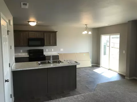 4525 Corvette St NW, Mandan, ND 58554 photo 6