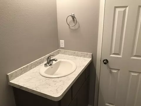 4525 Corvette St NW, Mandan, ND 58554 photo 14