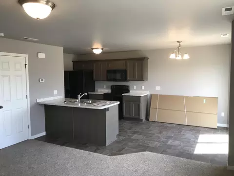 4525 Corvette St NW, Mandan, ND 58554 photo 9