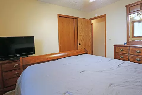 1616 Omaha Dr, Bismarck, ND 58504 photo 12