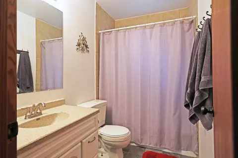 1616 Omaha Dr, Bismarck, ND 58504 photo 17