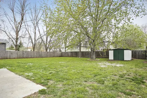 1616 Omaha Dr, Bismarck, ND 58504 photo 8