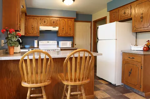 1616 Omaha Dr, Bismarck, ND 58504 photo 11