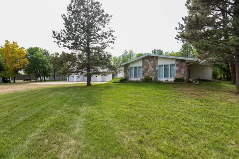 1811 Schaff Dr, Mandan, ND 58554 photo 48