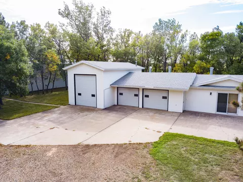 1811 Schaff Dr, Mandan, ND 58554 photo 50