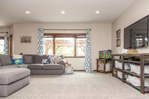 3300 Clairmont Rd, Bismarck, ND 58503 photo 9