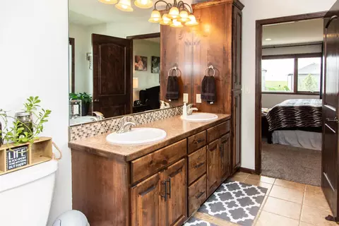 3300 Clairmont Rd, Bismarck, ND 58503 photo 30