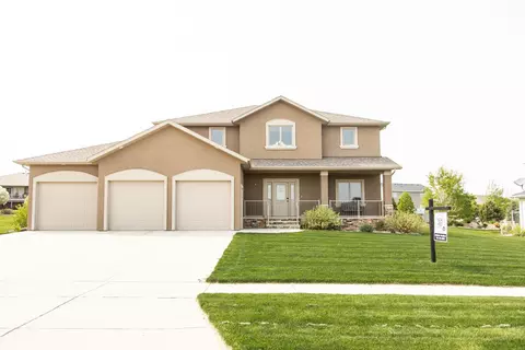 3300 Clairmont Rd, Bismarck, ND 58503 photo 1