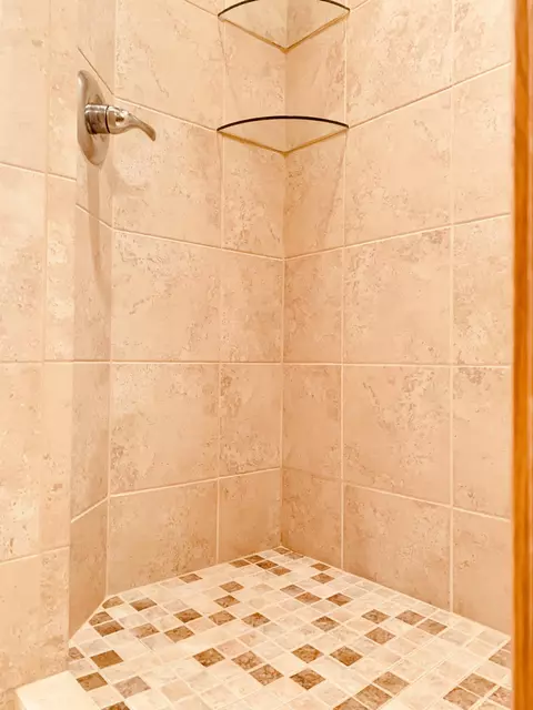 1907 Assumption Dr, Bismarck, ND 58501 photo 20