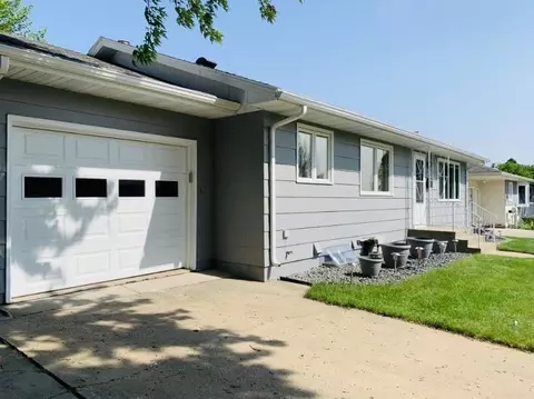 1907 Assumption Dr, Bismarck, ND 58501 photo 31
