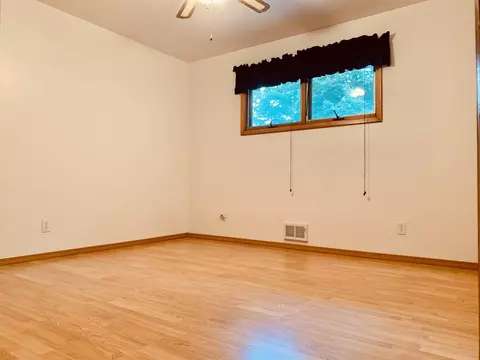1907 Assumption Dr, Bismarck, ND 58501 photo 13