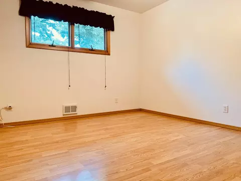 1907 Assumption Dr, Bismarck, ND 58501 photo 14