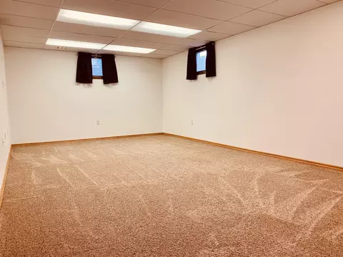 1907 Assumption Dr, Bismarck, ND 58501 photo 17