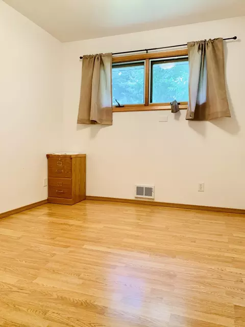 1907 Assumption Dr, Bismarck, ND 58501 photo 12