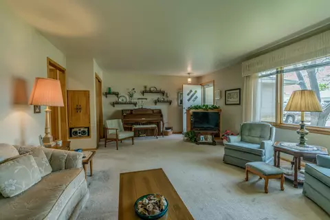 444 E Interstate Ave, Bismarck, ND 58503 photo 3