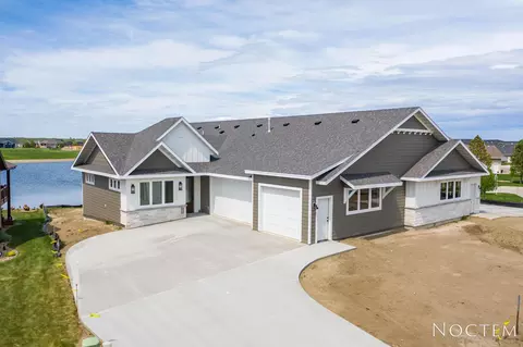4002 Downing St, Bismarck, ND 58504 photo 42