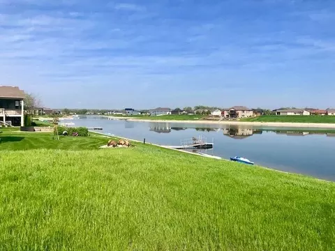 4002 Downing St, Bismarck, ND 58504 photo 12