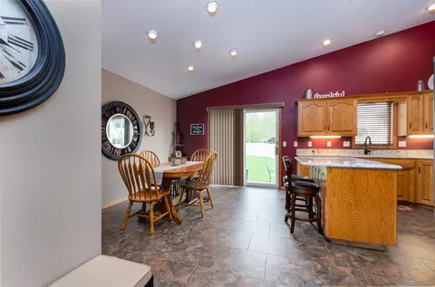 2543 Sharps Loop, Bismarck, ND 58503 photo 5