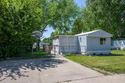 413 Dover Dr, Bismarck, ND 58504 photo 17